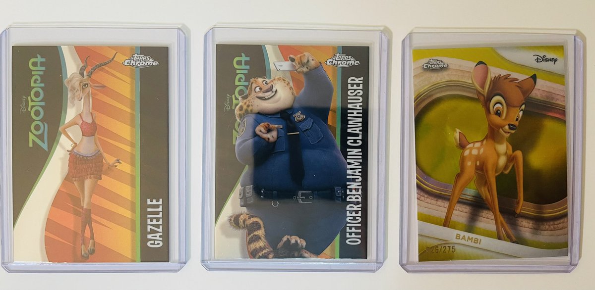 JakeBreaksLive's tweet image. 🚨 Big pulls alert! 🚨
Shoutout to @NMF_Agni — she just hit some 🔥 out of the 2025 Topps Chrome Disney packs!

✨ 95 Years of Pluto card
💎 A stack of Diamond Refractors
🌟 Disney Icons + other epic moments

Did she crush it or what? 👀

#ToppsChromeDisney #Disney100 #CardBreaks