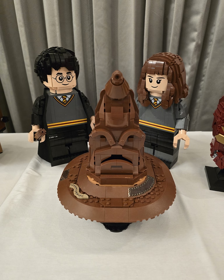 DeVosPlaceMeet's tweet image. 🧱✨ Brick by brick, creativity comes to life! BrickWorld is at DeVos Place today &amp;amp; tomorrow. Don’t miss the jaw-dropping LEGO displays, builds &amp;amp; fun for the whole family! #BrickWorld #DeVosPlace