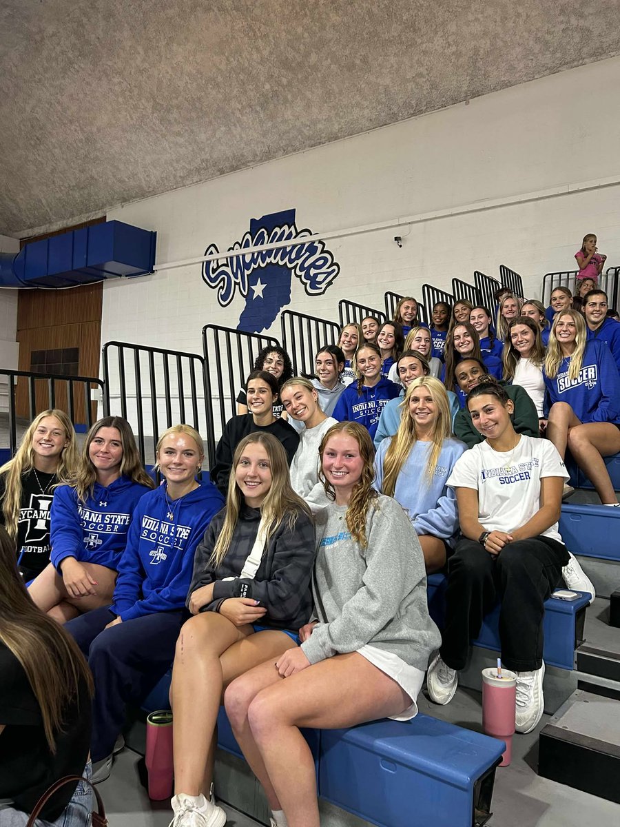 Supporting our ladies at <a href="/IndStVB/">Indiana State Volleyball</a> this evening.