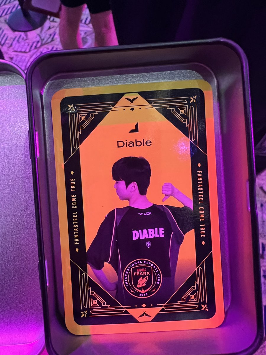 미드로 교환 구합니다!
현장에 있습니다 편하게 연락주세요!
#LCK