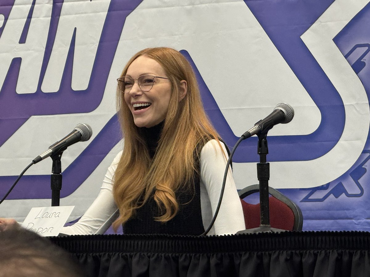 Today at <a href="/fanxsaltlake/">FanX® Salt Lake Comic Convention™</a> I learned that Laura Prepon has a patent for an invention. So cool!