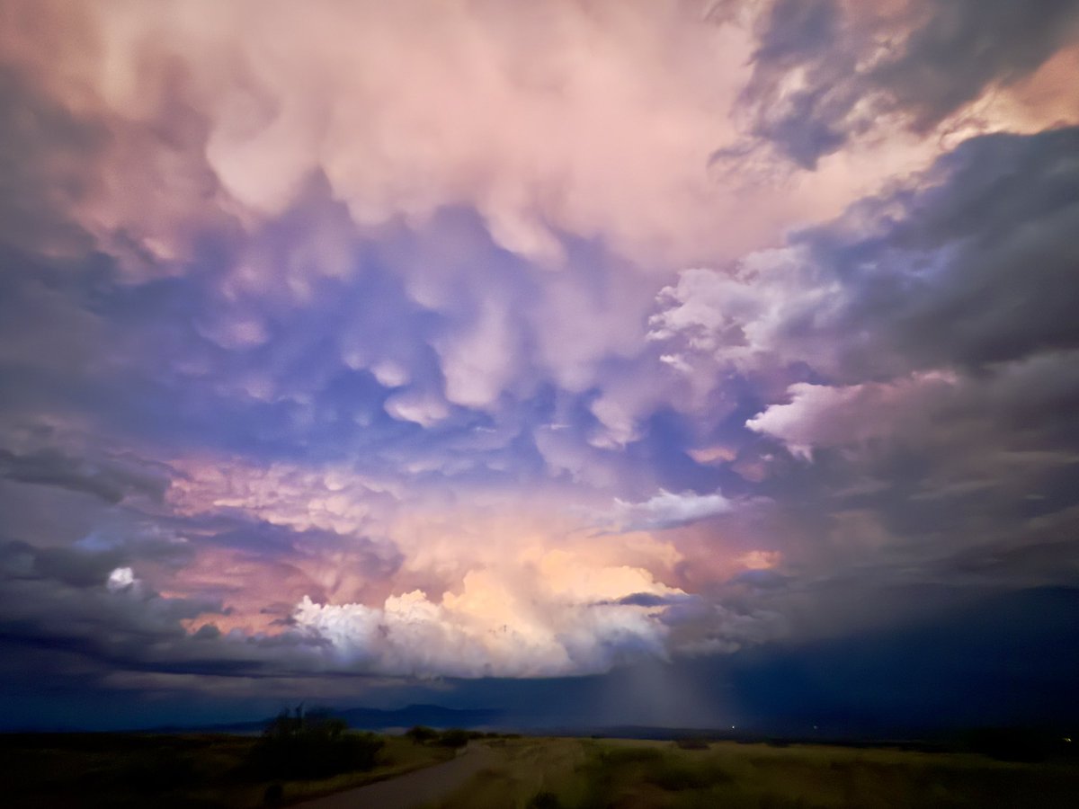 LoriGraceWX tweet media