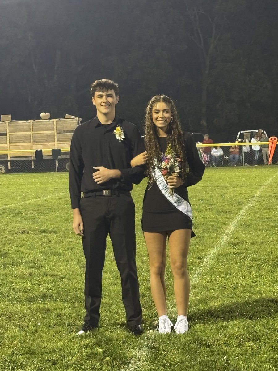 Honored to represent my Class as Sophmore Homecoming attendant with my Friend Gavin. GO EAGLES 🦅