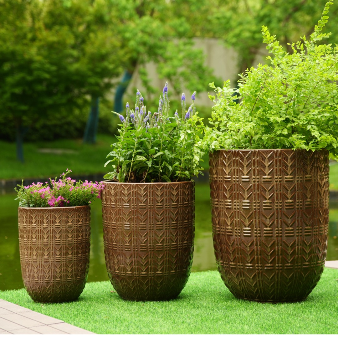 Ceramic_mdj's tweet image. 🌱MDJ ceramic pots bring nature into your life! Whether you're creating a lively indoor nook or decorating an outdoor garden scene, these textured pots are perfectly suited to give every plant its own exclusive "home"

#HandcraftedMagic#GardenGoals#PlantParenthood#HomeAndGarden