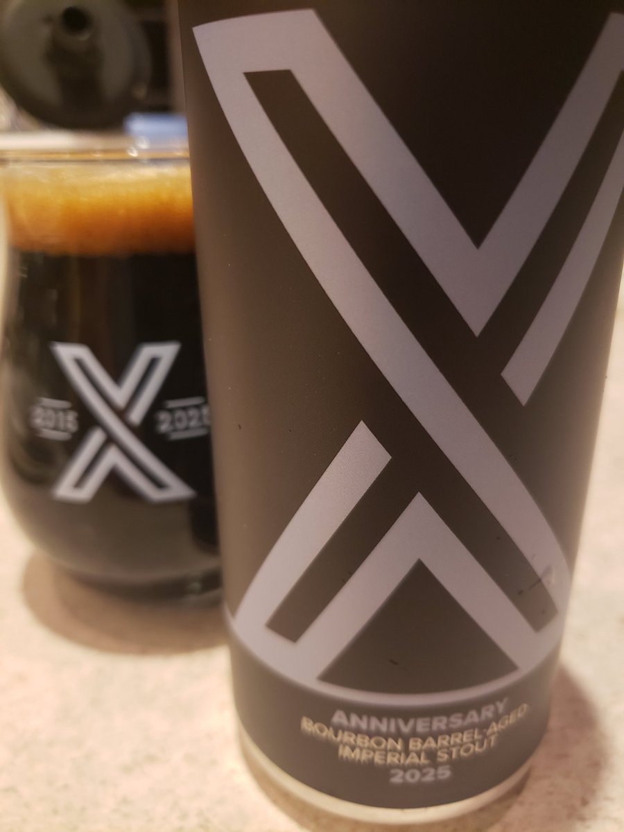 aWISLGuy's tweet image. #ProperGlassware Raised Grain&apos;s 10th anniversary brew is nicely roasty to go with the big barrel.