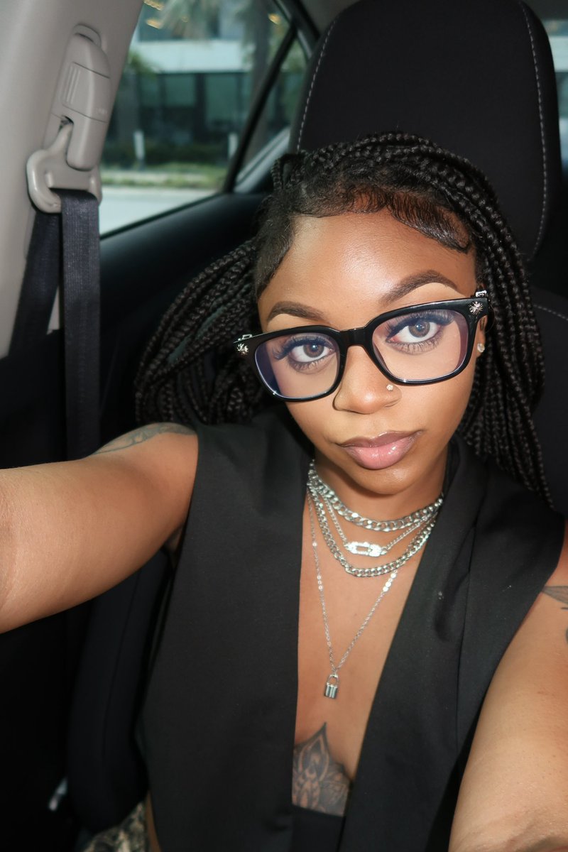 xItsNeNe's tweet photo. Dropping Dimes🖤 https://t.co/fjzIExtBgF