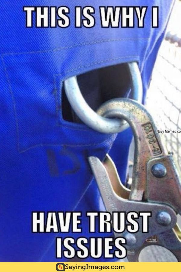 fivefortweeting's tweet image. Is seeing a chain hold onto dear life 💕 #TrustIssues