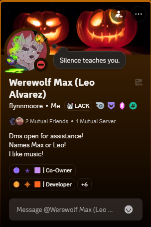 max from the echo roleplay discord is in dress to impress??? 😂😂😂😂