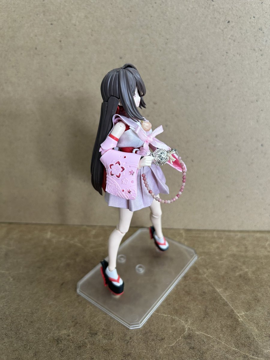 美少女プラモデルの展示品持ち込みありがとうございます😊
ハンドメイドのアクセサリーとセーラー服とても良く似合っています♪
店内販売中
#30MS 
#美ぷら