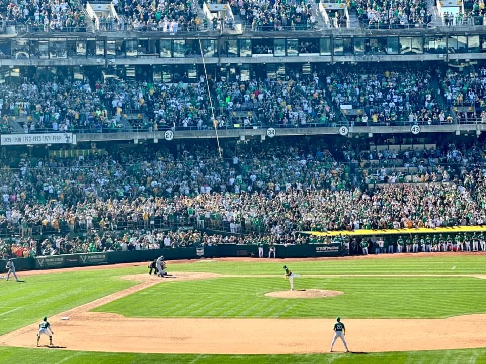 Ten Stadiums Ten Days ⚾️ tweet media