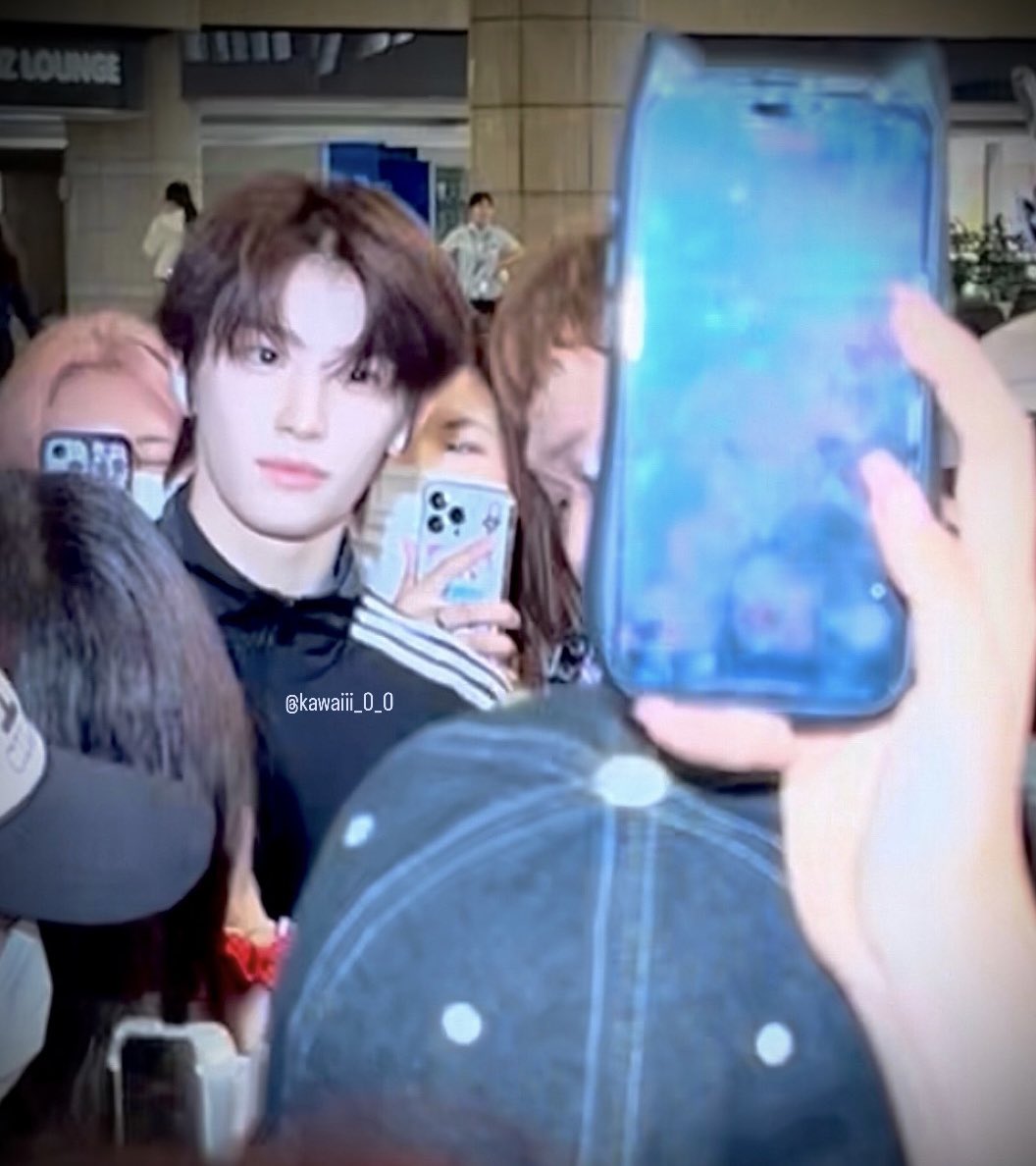 천카이원님 용안 미치셧움…
제가 이걸 공짜로 봐도 될까요🫢
#천카이원 #CHENKAIWEN