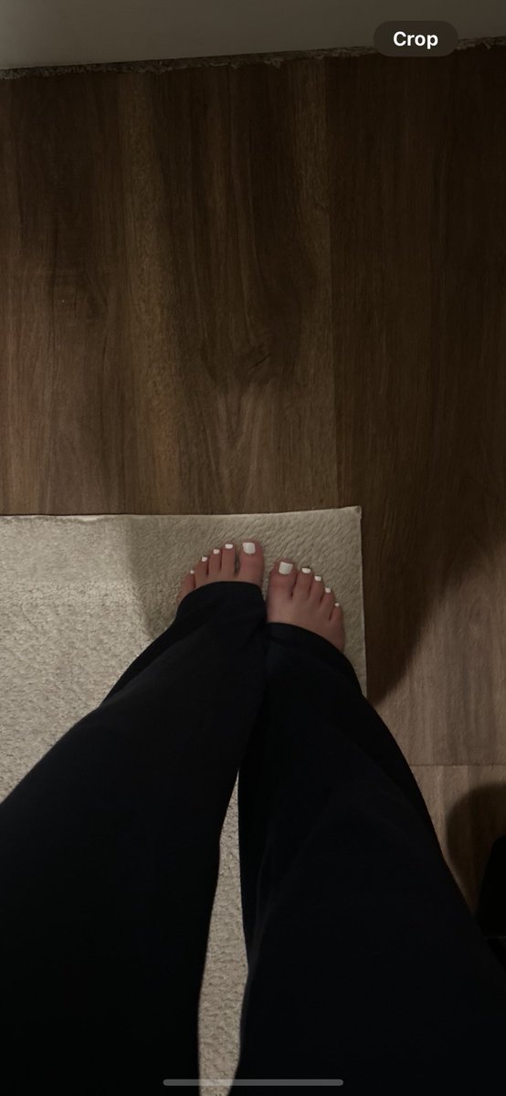 ass or feet? #latina #horny #menu #nsfw #teen