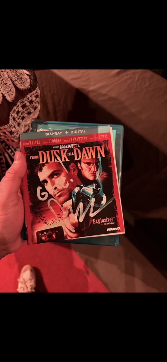 slugskee's tweet image. @Rodriguez signed a copy of one of my favorite movies of all time. So awesome I got to meet him and tell him what a huge inspiration he is, especially coming from San Antonio.