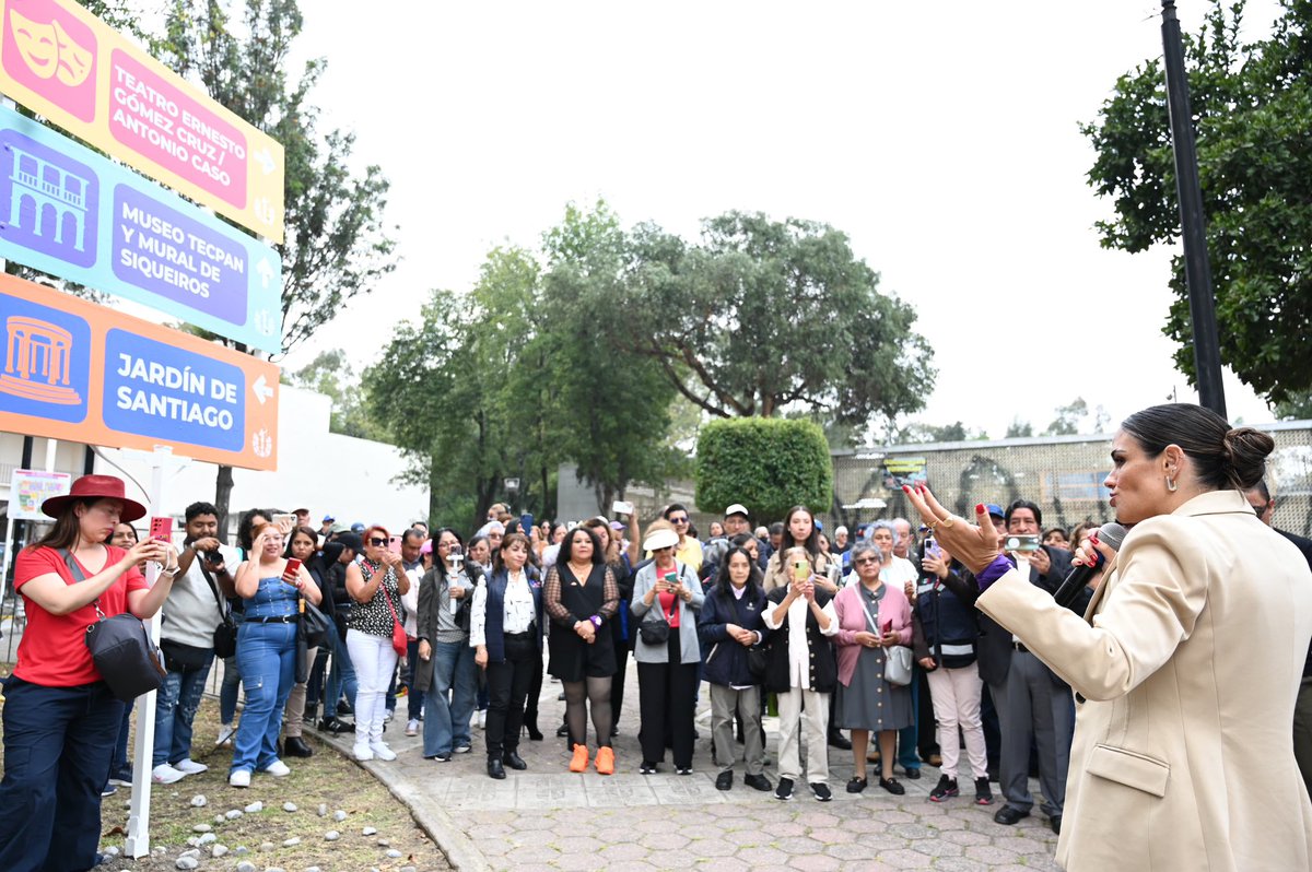 Hoy caminamos Tlatelolco, corazón vivo de la historia y la resistencia.

Recorrimos sus espacios y presentamos la nueva imagen que refleja orgullo, identidad y el compromiso de seguir recuperando cada rincón de la Cuauhtémoc.

Porque cuando la Cuauhtémoc brilla, la gente también.