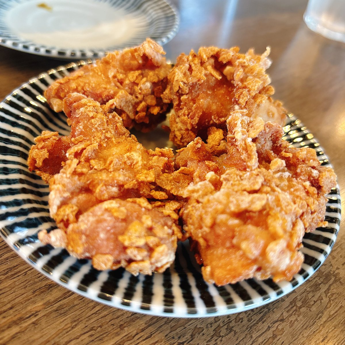 らーめん楓
地鶏中華そば 醤油 1130円
とろろごはん 200円
からあげ4個 520円