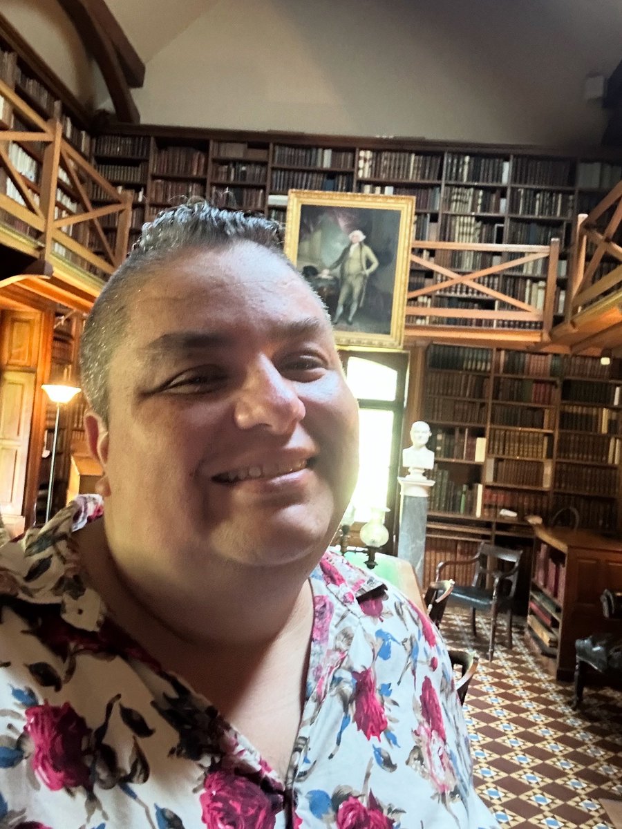 PresidentsVisit's tweet image. Stone Library at Peacefield, built to house the collections of John and John Quincy Adams! 🦅🇺🇸🏛️⛰️🏊🏼☀️⛱️ 

Check out “John Adams and Peacefield” for their home! visitingthepresidents.com/2022/03/08/sea…

#JohnAdams #JohnQuincyAdams #Quincy #president