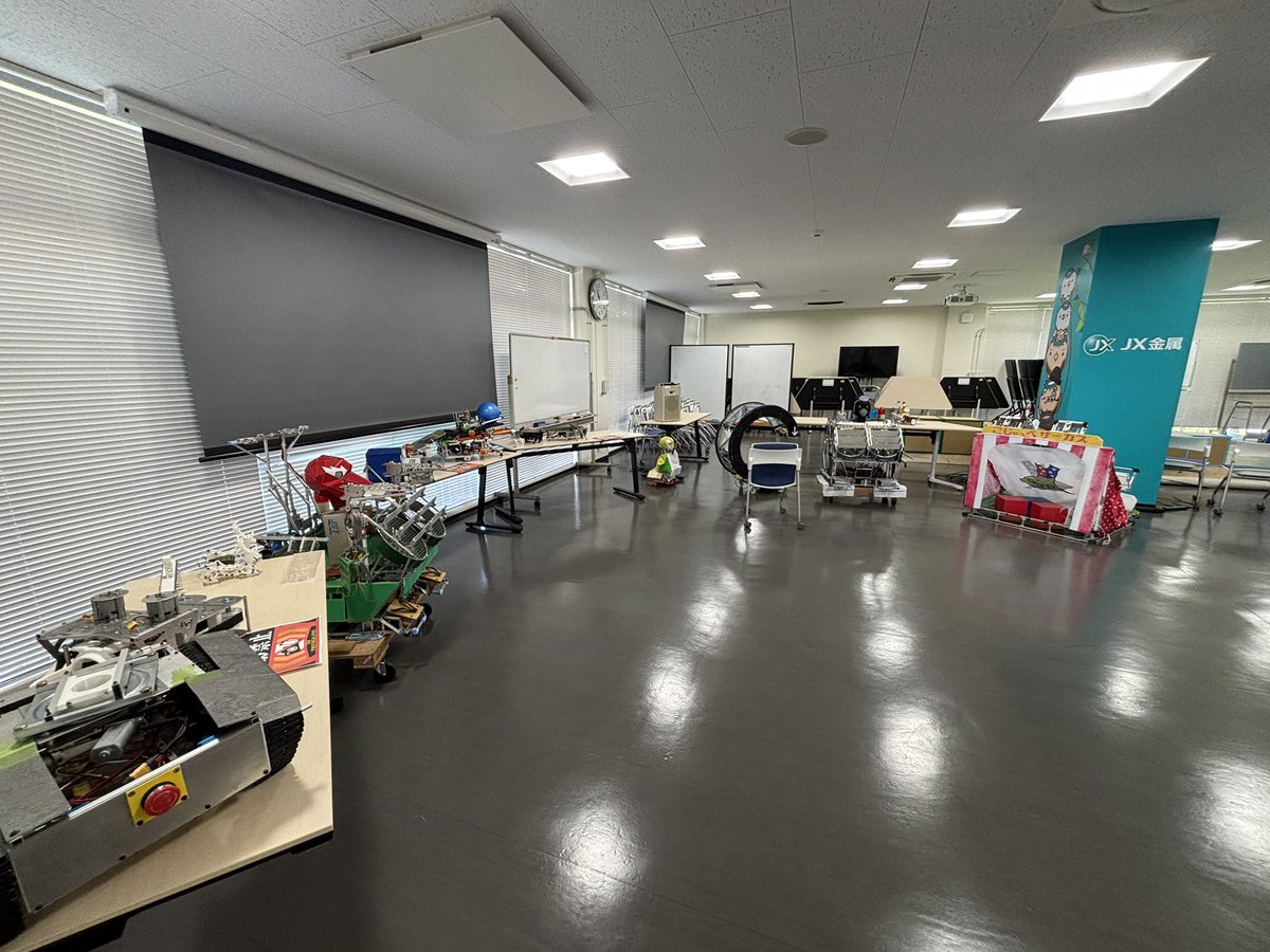 NITIC_RobotClub's tweet image. 本日は茨城高専の
一日体験入学の日です！

今年もロボット部は
デモンストレーションを行います！
初回は13:05からです！
図書館棟1階 「JX金属つながるーむ」
でお待ちしてます！