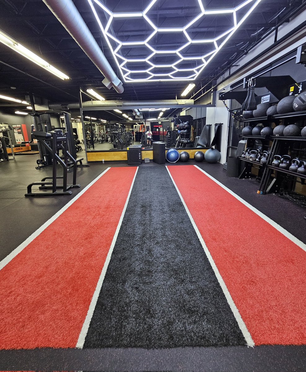 Estoy tratando de no pensar en el Atlas

La alfombra del gimnasio