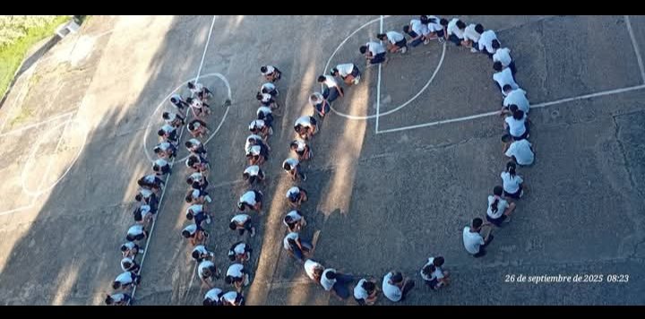 La juventud tiene en sus manos la oportunidad de construir un presente limpio y un futuro digno. Decir NO a las drogas,NO a las indisciplinas,NO a la corrupción y NO a las ilegalidades es decir SÍ a la vida,SÍ a la familia,SÍ a los valores #ContraLasDrogasSeGana
#EducadoresMinas