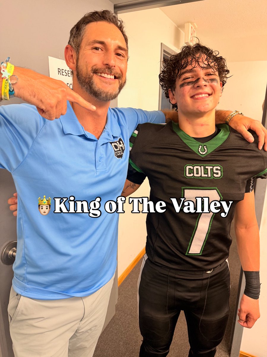 Nash Evans crowned himself the King of Homecoming tonight with 3 total TD’s in a 31-7 victory over Harding 👑

Congrats to the <a href="/ClearForkSports/">Clear Fork Athletics</a> junior Swiss Army knife for doing it all in front of a massive crowd in the valley 💪