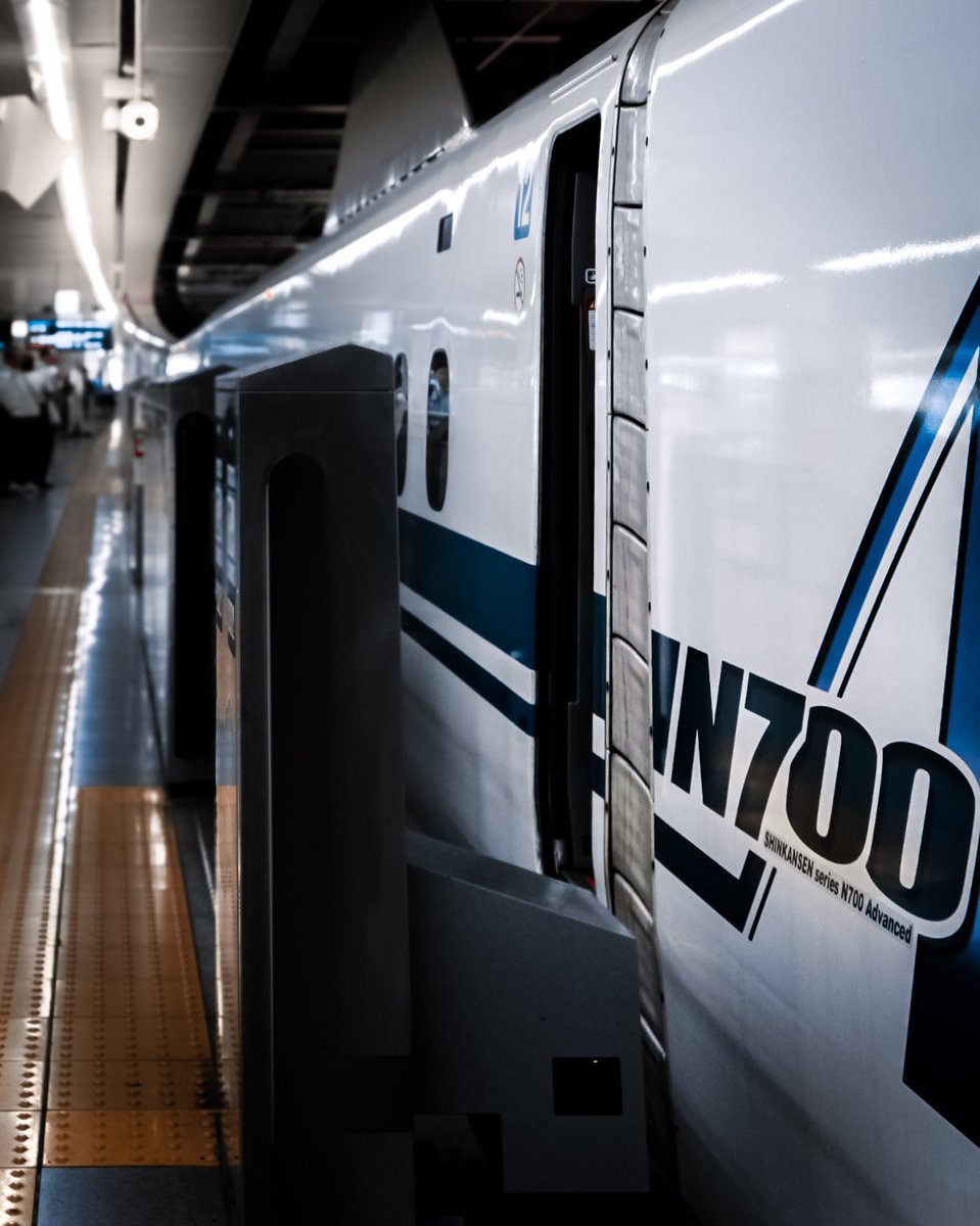 achemnpu's tweet photo. #東海道新幹線 🚄
#photography
#mobileedit https://t.co/QWLZajOj1K