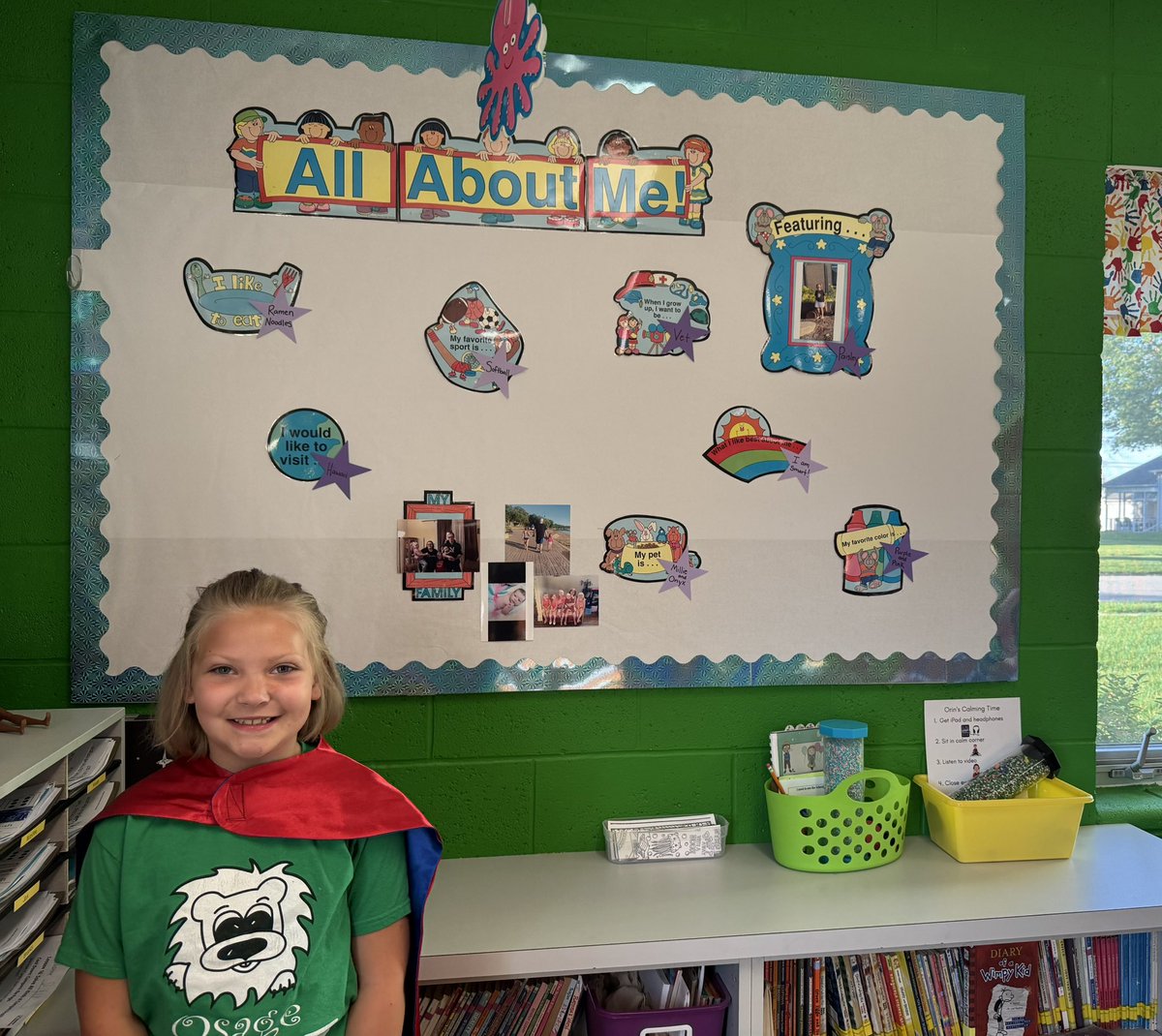 MrsO2ndGrade's tweet photo. Our 🌟STAR 🌟of the week was Paisley!  She loves softball, ramen, and the colors pink and purple.  Paisley wants to be a vet and visit Hawaii. 🥎🍜💜🌺 https://t.co/ecrZ7vushC