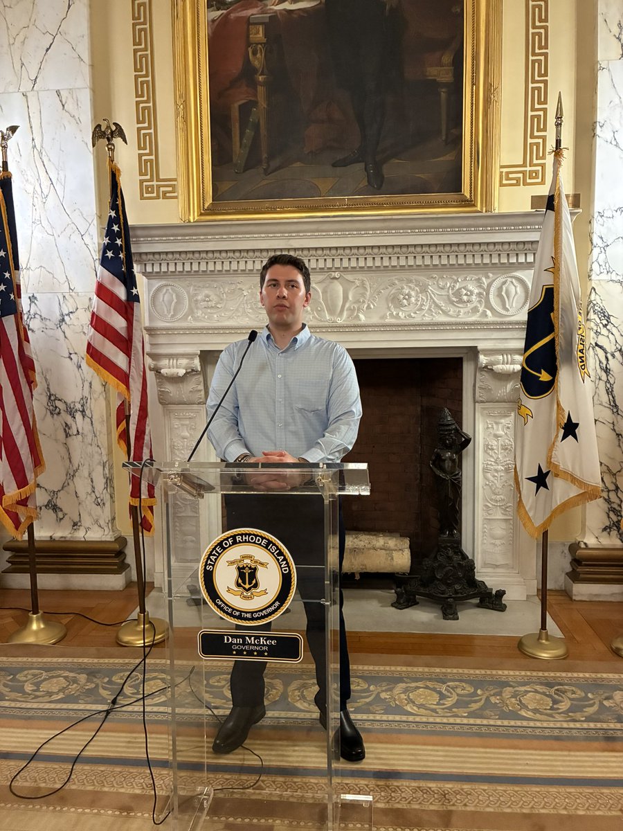 Celebrating Hispanic Heritage Month at the Rhode Island State Capitol this evening!