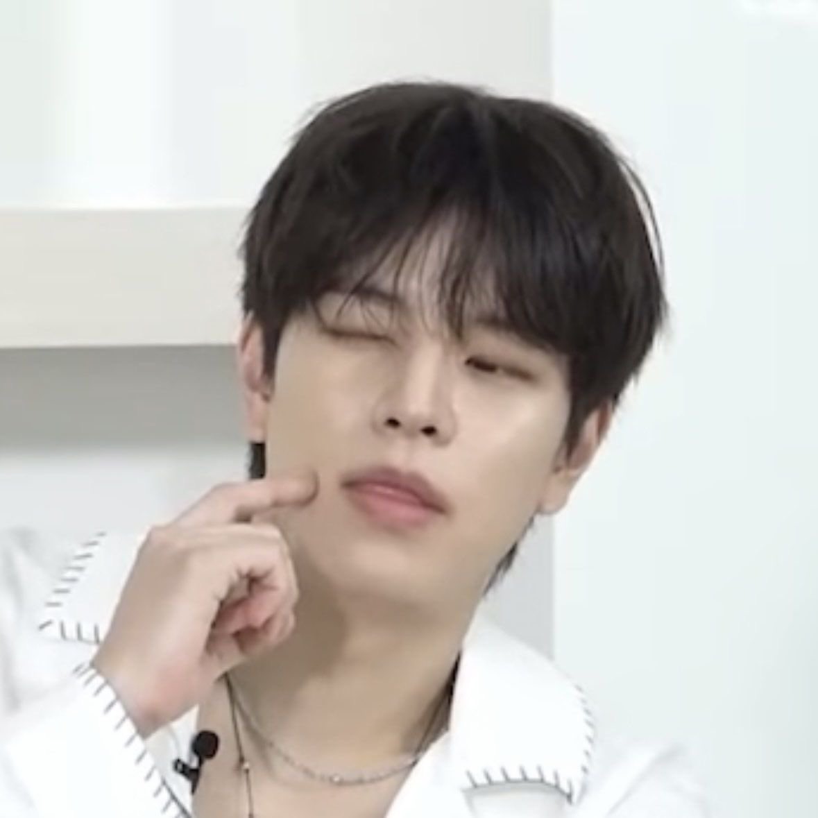 wingseungking's tweet photo. still in shock &amp; awe someone came on kimberly seungmin’s internet and said he has a big nose…..ON HIS TINY DOLL HEAD AND TINY DOLL FACE 😭 HIS TINY DOLL NOSE JUST BOOP RIGHT IN THE MIDDLE 😭 https://t.co/W85ES9XB1J