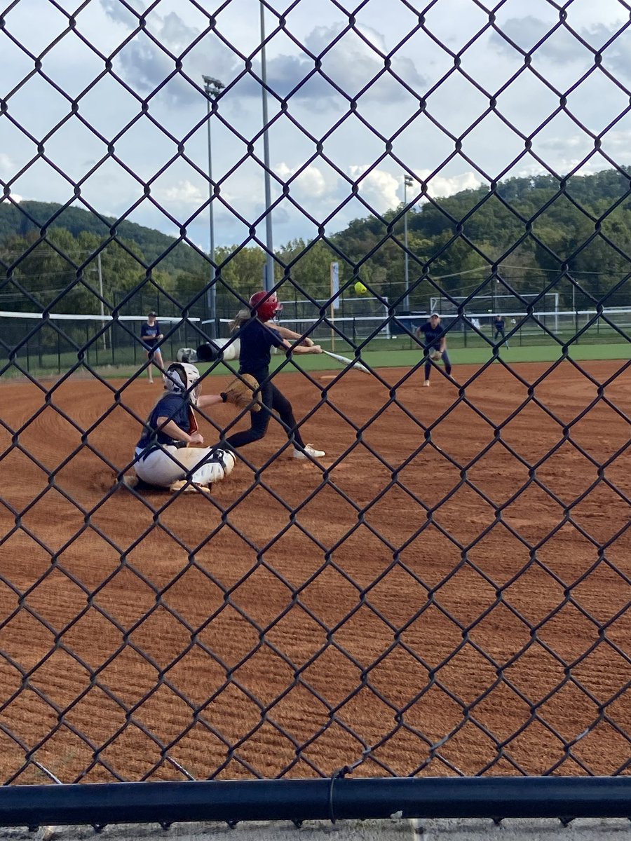 What a great day!  Thank you <a href="/JURoyalsSB/">Johnson University Softball</a> for having me for a visit and the opportunity to practice with the team.    It was such a good experience.  ❤️<a href="/DaynaCarter5/">Dayna Carter</a> <a href="/hannah_devault9/">Hannah DeVault</a> <a href="/btaathletics/">Barrels Training Academy, LLC</a> <a href="/SHToppersSB/">Science Hill Softball</a>