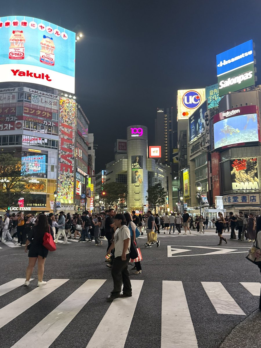 sumedha2199's tweet photo. .@base IS IN TOKYO. 🇯🇵

see y’all at the community meet up today! https://t.co/ekECPU3abZ