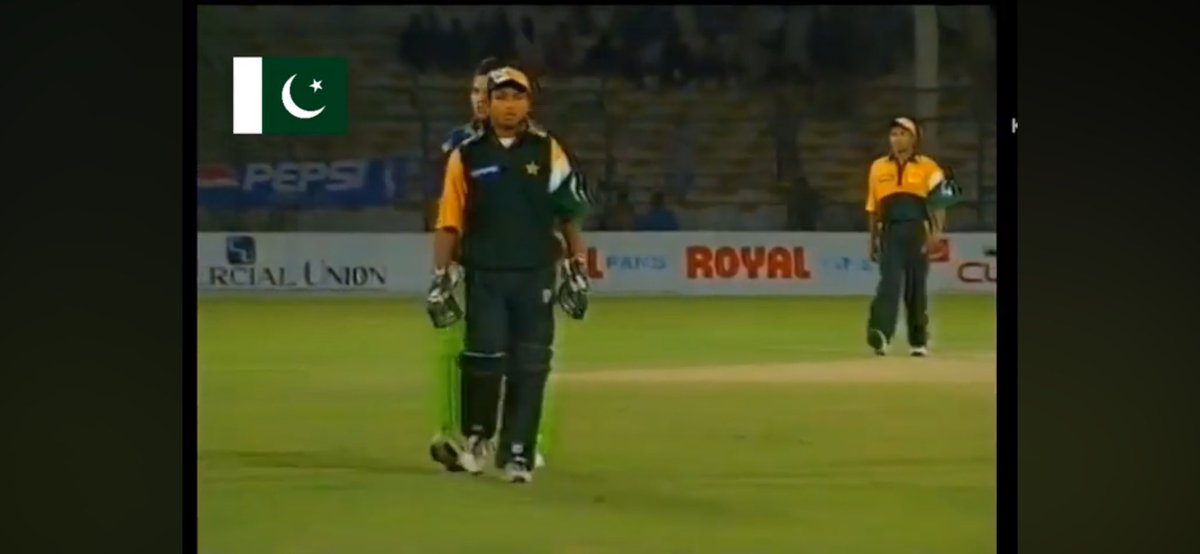 Auk_ab's tweet photo. @SarfarazA_54 is that you back in 2000 playings with legends ♥️♥️ https://t.co/Gc4kbOUZUt
