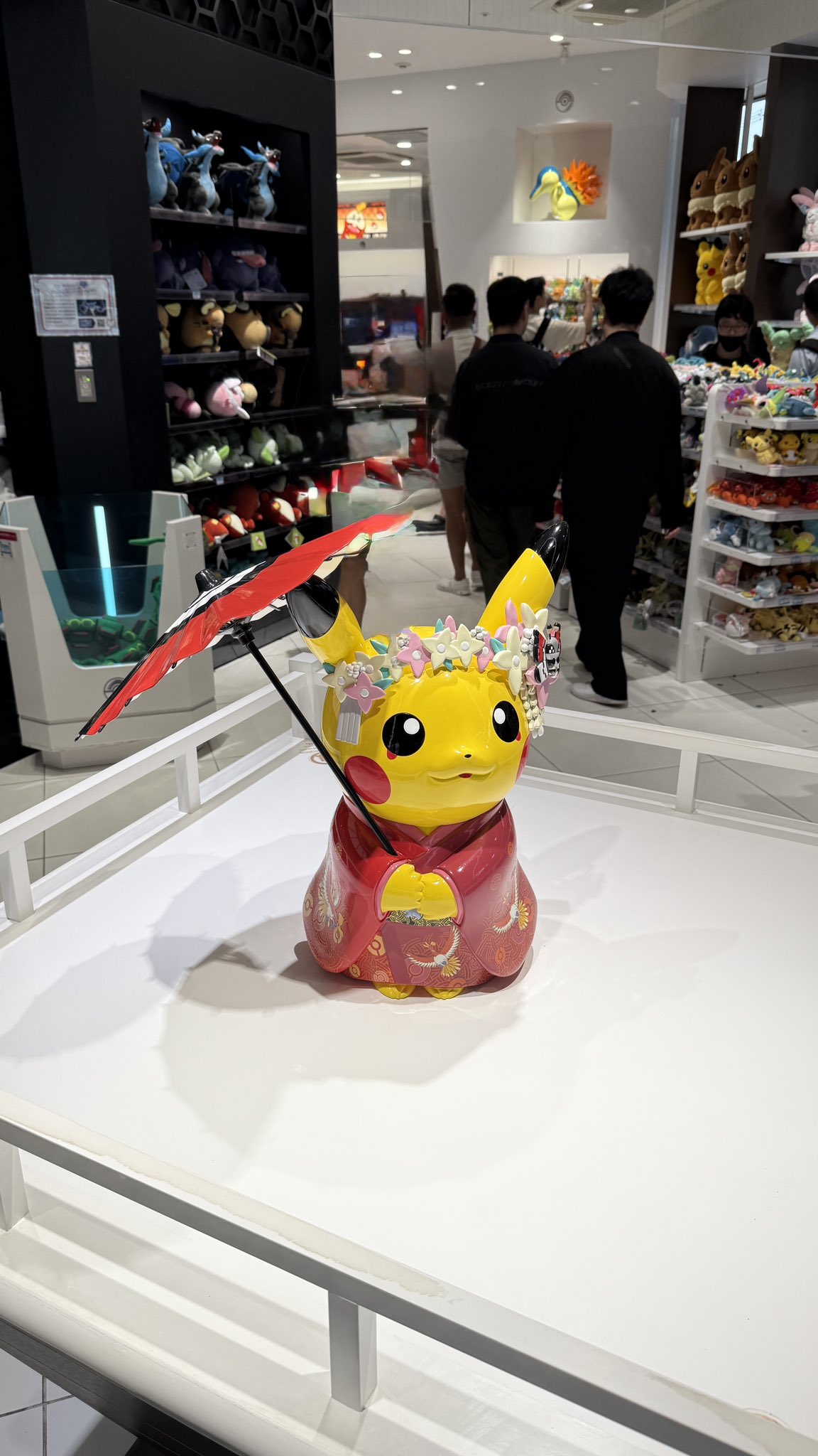 ポケモンセンター京都　限定　非売品　ピカチュウ　セレヴィ ポケモンセンター京都 限定 非売品 ピカチュウ セレヴィ - メルカリ
