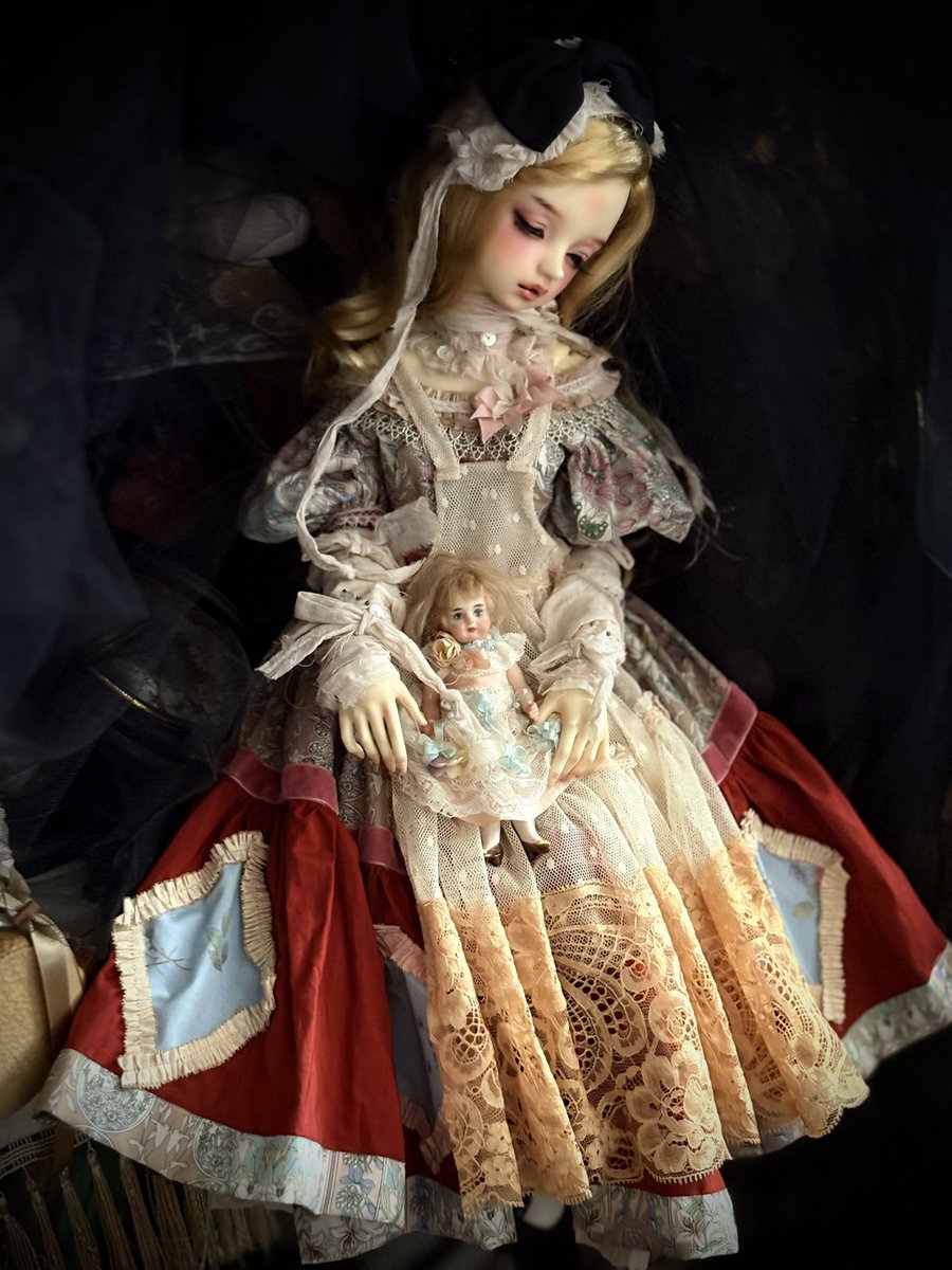 Nightmare in Wonderland

とても気に入ったものが出来たと思う。多分涼しくなったからかなぁwまぁいっか