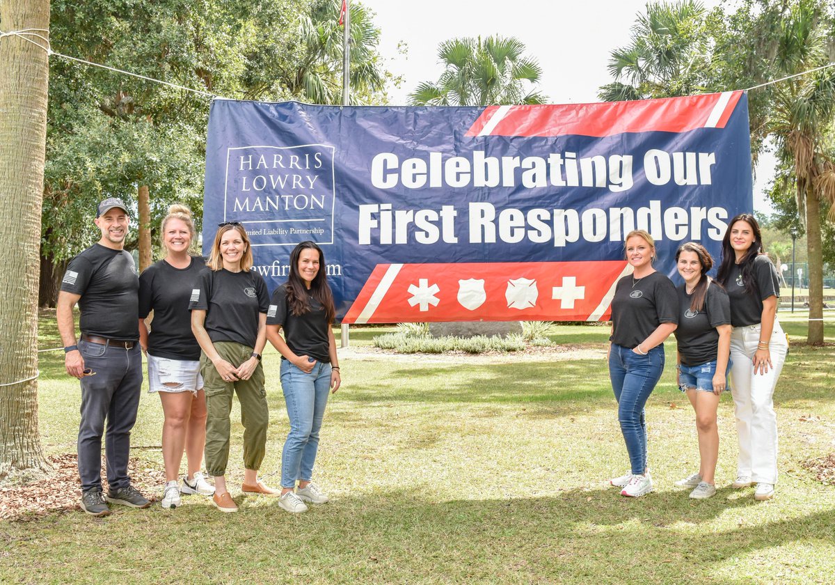 What a day at Daffin Park! Our 12th Annual First Responders Luncheon brought together the people who keep our community safe, and we were proud to give away more than 500 lunches and t-shirts in appreciation. Thank you to all the local heroes! wsav.com/bunnyinthecity…
