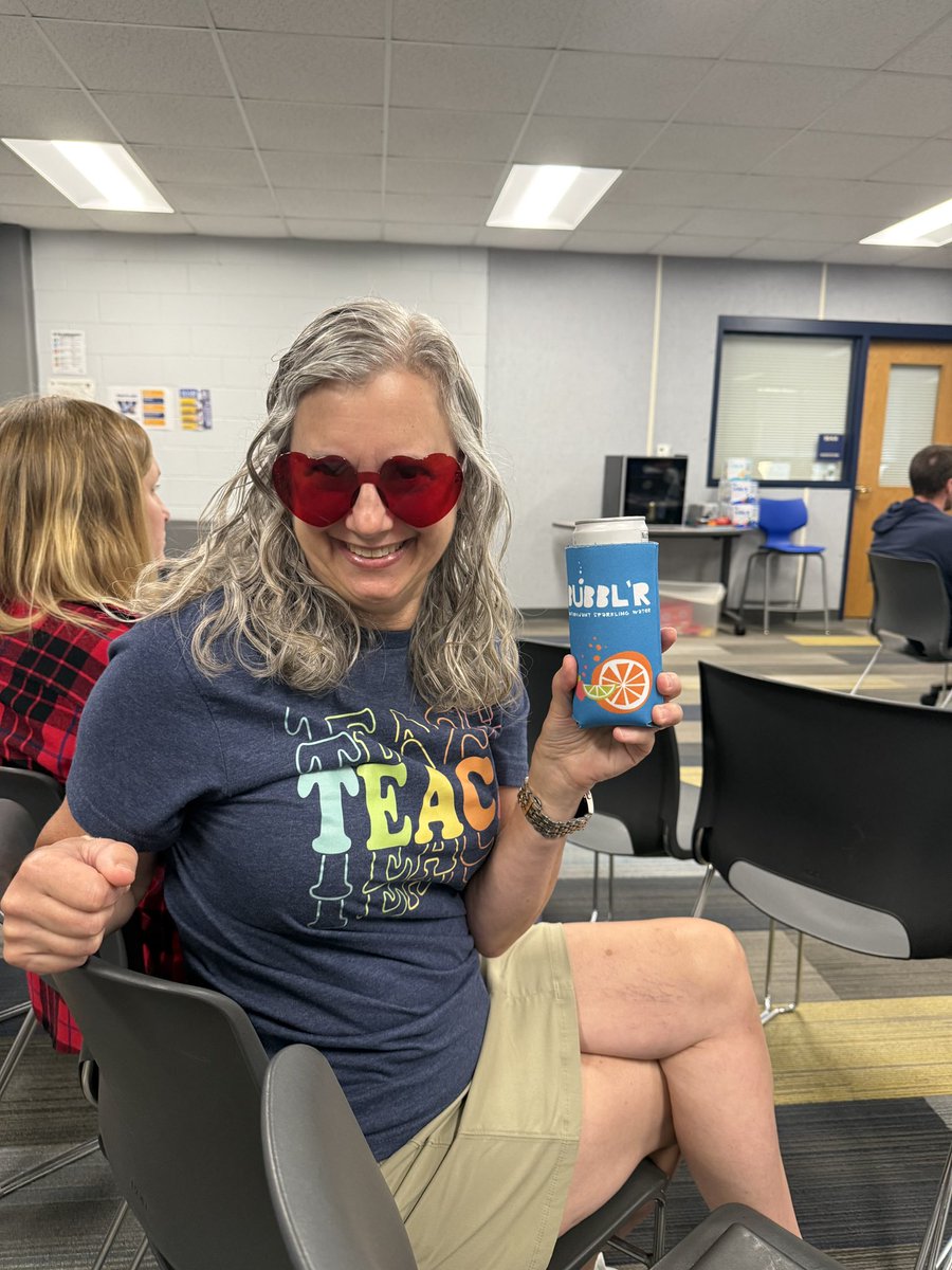 Our staff runs on <a href="/drinkbubblr/">BUBBL'R</a> - Forget coffee…it was Bubblr and Breakfast today! Teachers were bubbling over with energy at Inservice thanks to this donation from Bubblr!!! 💙🫧💛 #wcsFlight

#BUBBLR #BubbleswithBenefits #BUBBLRLovr