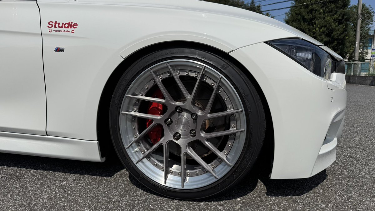 パットをTECH-Mのノンダストに変えて約100キロ走ったホイールがこちら🛞
今まで毎週洗っても洗ってもだったのがこれならほぼ洗わなくて済みそう🥹