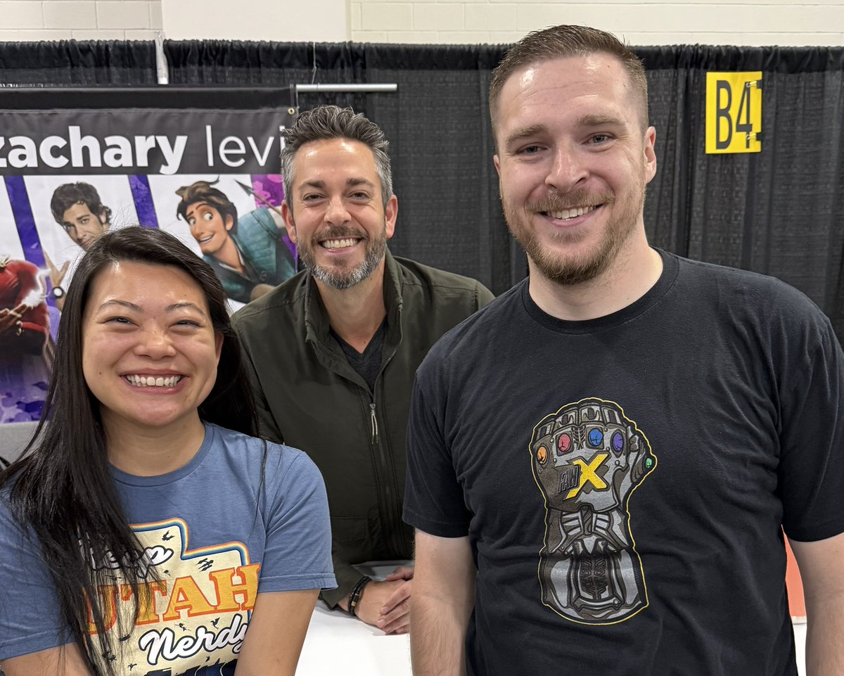 Gusbus652's tweet photo. It was great meeting @ZacharyLevi again at #FanX2025! He is an amazing guy who isn’t afraid to stand up for his beliefs. Keep being your amazing self! https://t.co/UTXN7EE3Br