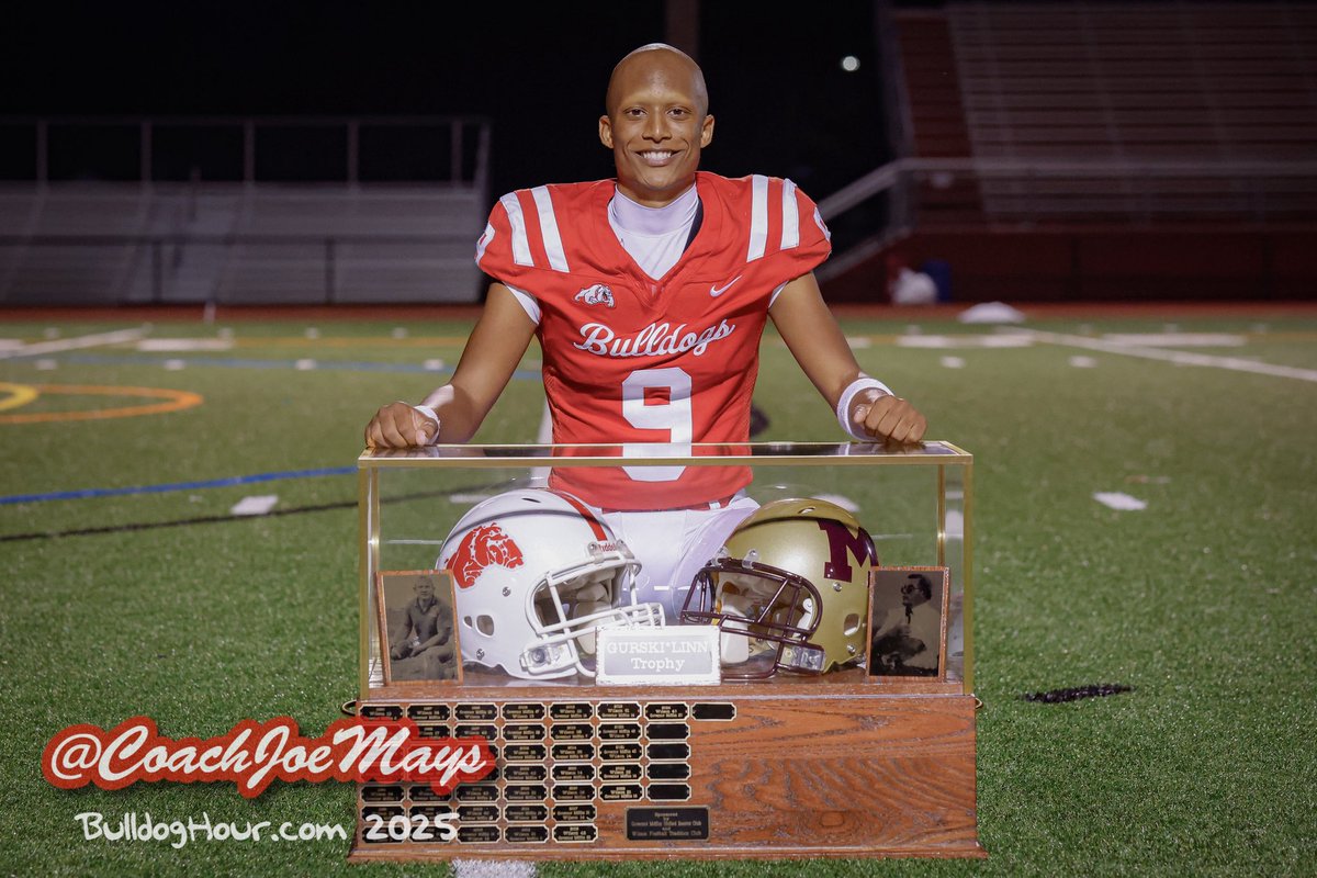 WilsonBulldogs's tweet photo. FINAL: Wilson 42, Governor Mifflin 10

To the victors go the spoils… https://t.co/AWWJnSRbAx