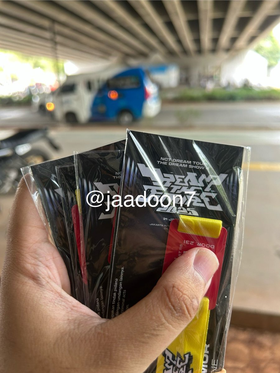 gimoyiii tweet media