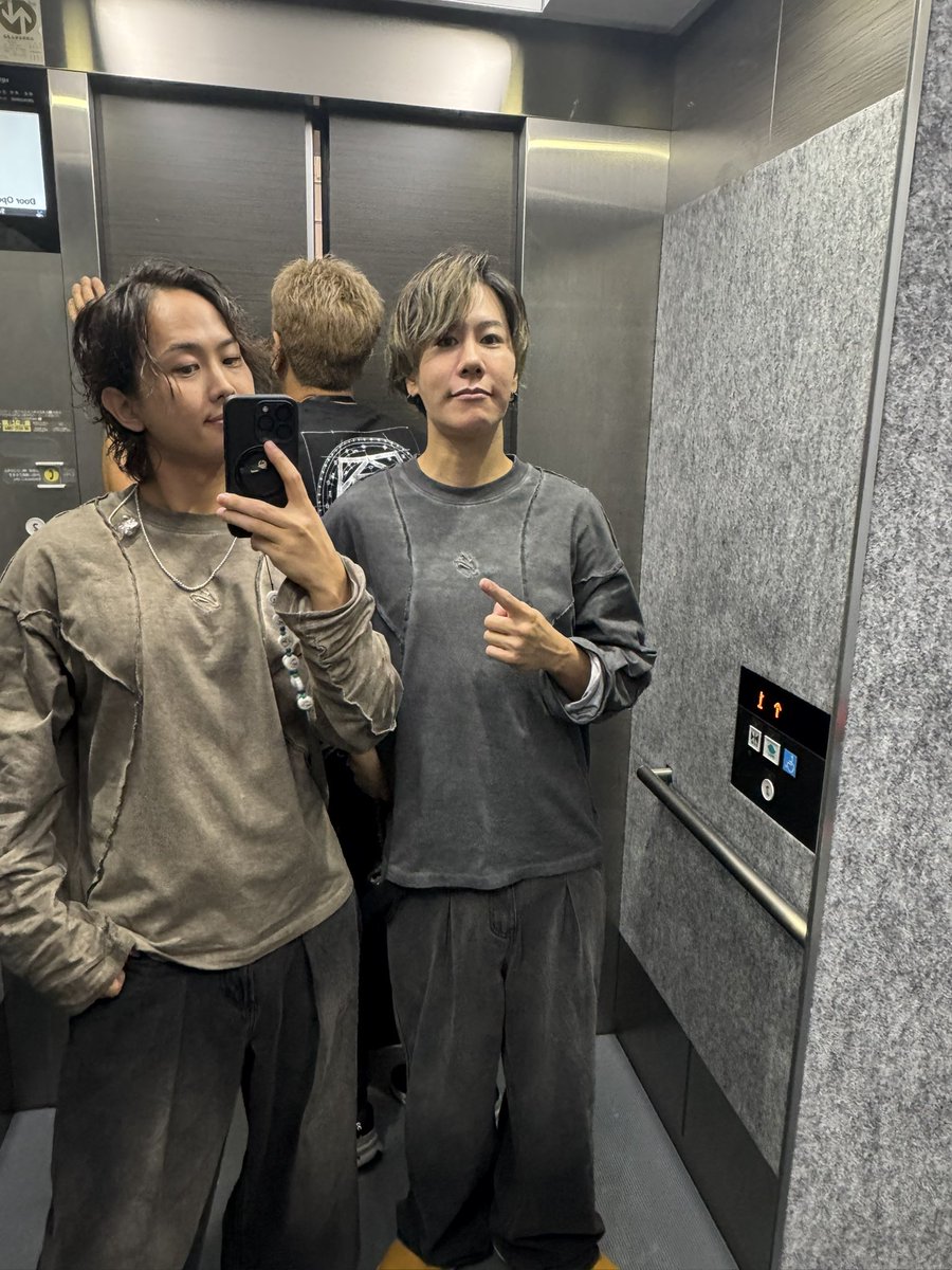 Soy_drums's tweet image. MA55IVE THE RAMPAGE
2nd LIVE TOUR 2025 &quot;M5V&quot; 
~ EMPIRE CODE ~
大阪公演最高でした‼️
盛り上がりも演奏も最高に楽し過ぎてあっという間に終わってしまった🥹
引き続きこのツアー盛り上げていきます‼️
#MA55IVE #EMPIRECODE