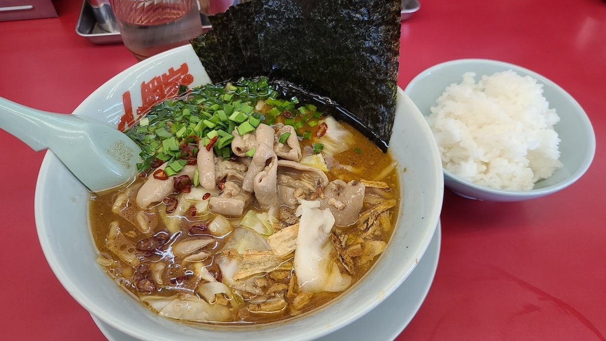 pansuke79's tweet photo. 山岡家、スタミナもつ醤油ラーメン。 https://t.co/E7m2skqzkl
