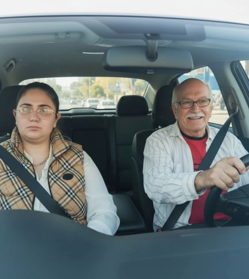 ¿Qué harán en el camino estos dos?
#TráficoGT #motorista zona 9