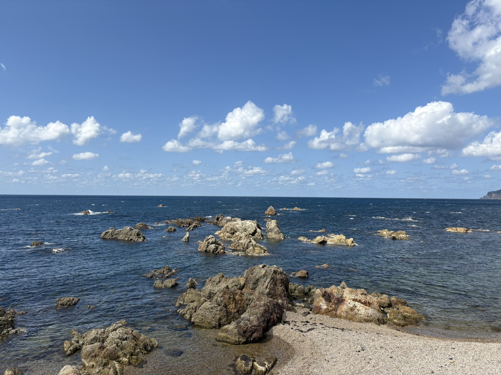 海の風景 UNITE with BLUE」世界をつなぐ美しい海をイメージした限定