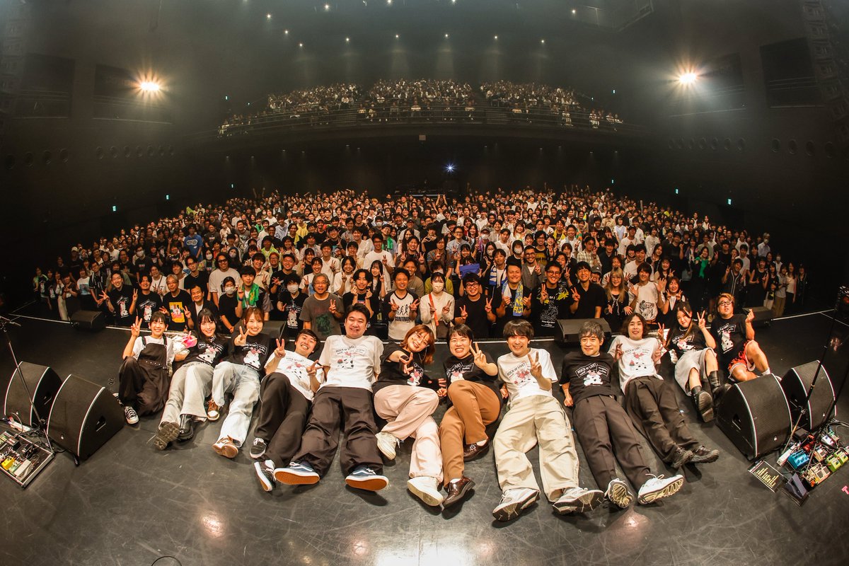 「ROCK or LIVE！-ロックお笑い部-revival」  

＃BaseBallBear　と　＃ダウ90000　で
作り上げる唯一無二のエンターテイメント🌟
会場中が笑顔に包まれ多幸感に満ちた☺
伝説の夜・再び。になりました🔥

ご来場いただいた皆様ありがとうございました！！

<a href="/BBB_Staff/">BaseBallBearOfficial</a> 
<a href="/daw90000/">ダウ90000</a> 
＃ロックお笑い部