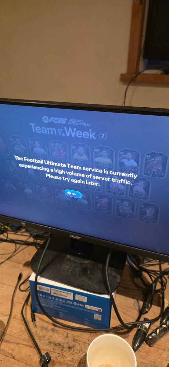 cymain1's tweet photo. @EASFCDirect 
Is this gonna be fixed anytime soon. I cant play pro clubs or ultimate team but I am connected bc can play seasons just fine https://t.co/naJrBs17sB