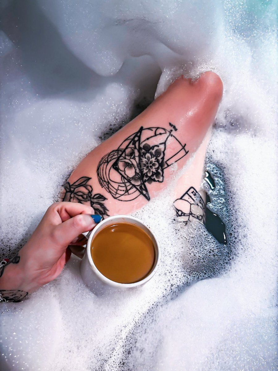 CoyemooX's tweet photo. Good morning ❤️😈💦 #inkedgirl #alterotic #altgirl #altlife
https://t.co/ymjNIgDLP3 https://t.co/9Dhg9NZtiE