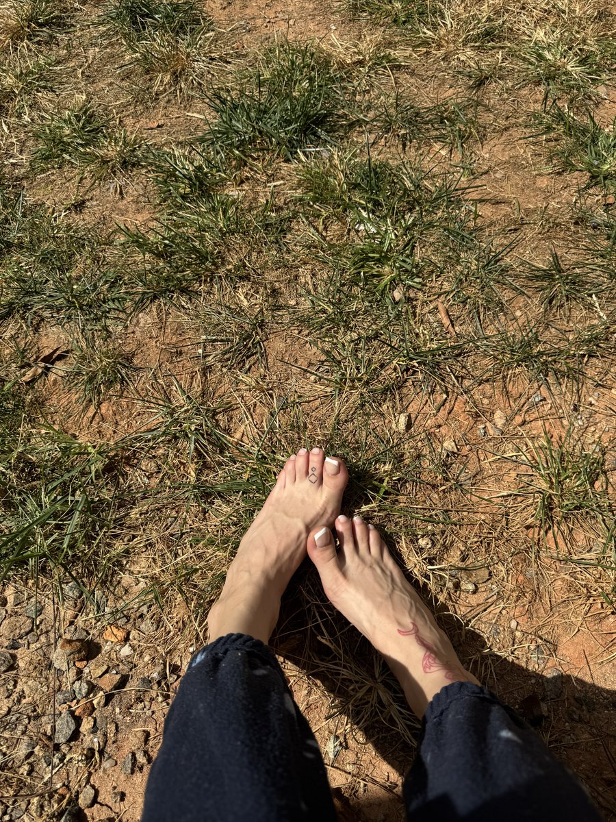 SNNOWWxx's tweet photo. Suck my toes in the wild..

https://t.co/fr380Qas0T
https://t.co/xxyBGIb8Hi https://t.co/Ul2A8XOzsD