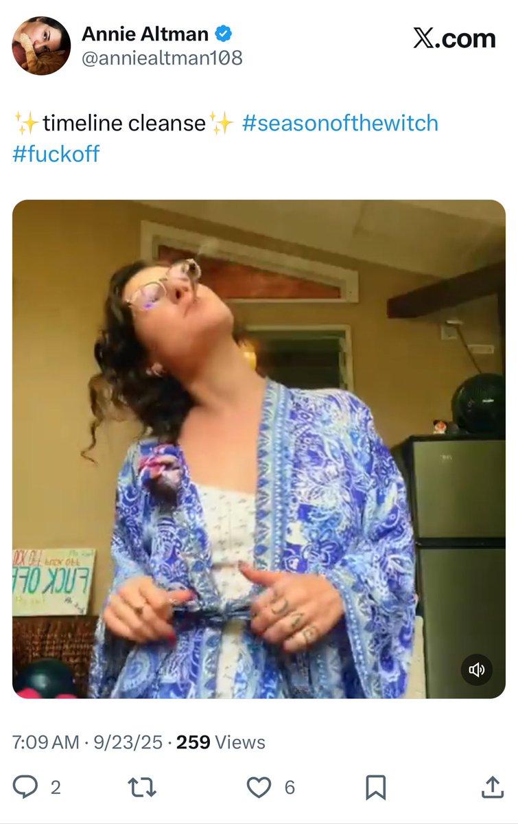 anniealtman108's tweet image. Awww you’re welcome for teaching you the phrase #timelinecleanse