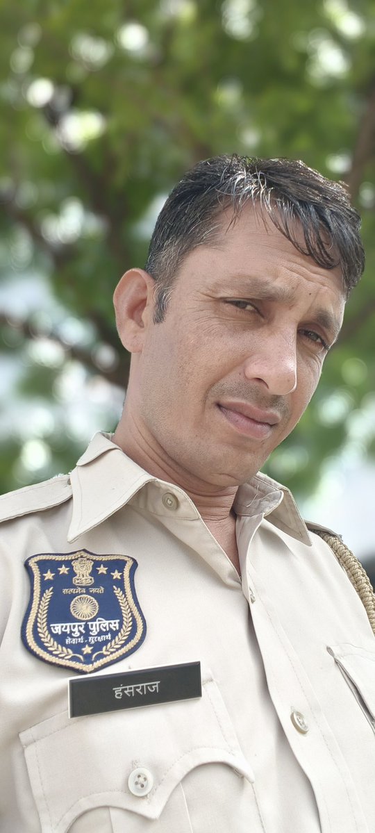 जब राजस्थान पुलिस में ही RAC, MBC, चालक, बैंड, घुड़सवार और आर्मोरर में ASI का पद नहीं है तो राजस्थान पुलिस GD/ दूरसंचार में भी ASI पद को विलोपित होना चाहिए

राजस्थान पुलिस कर्मचारियों की मुख्य मांगें 

✍🏻 कांस्टेबल की प्रथम एसीपी ग्रेड पे 3600 लेवल 10 होना चाहिए

✍🏻 राजस्थान