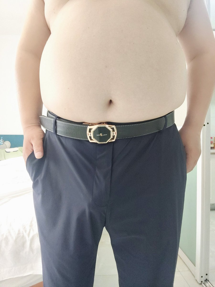 白胖帅熊 到深圳了，提前祝大家国庆快乐！
hongyanddw.com
hongyan69.com